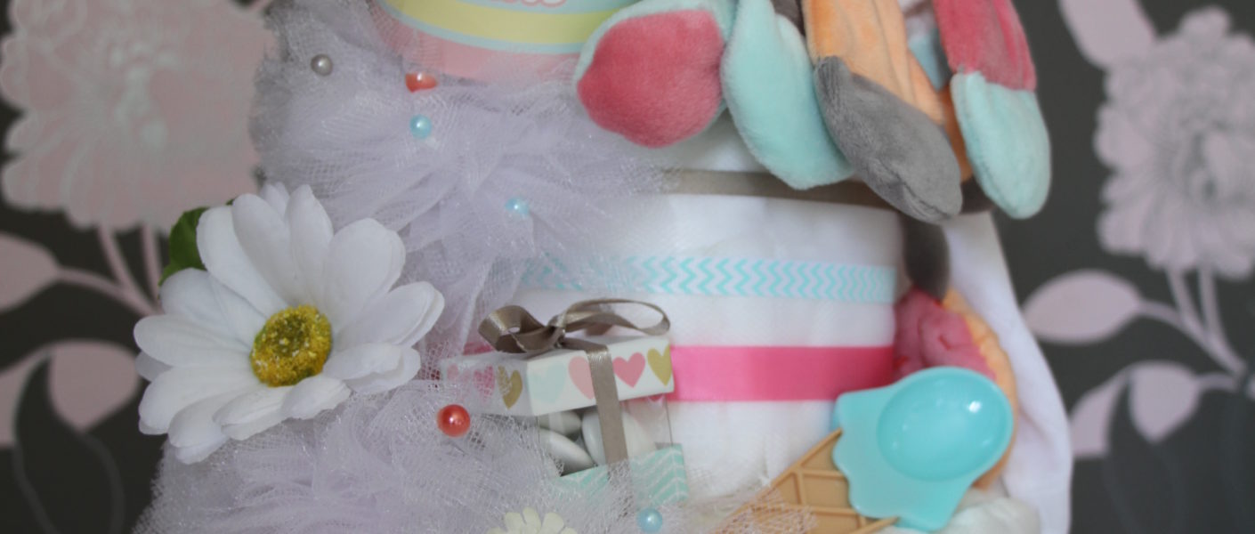 gâteau de couches francoise vermorel diaper cakes gender reveal party baby shower