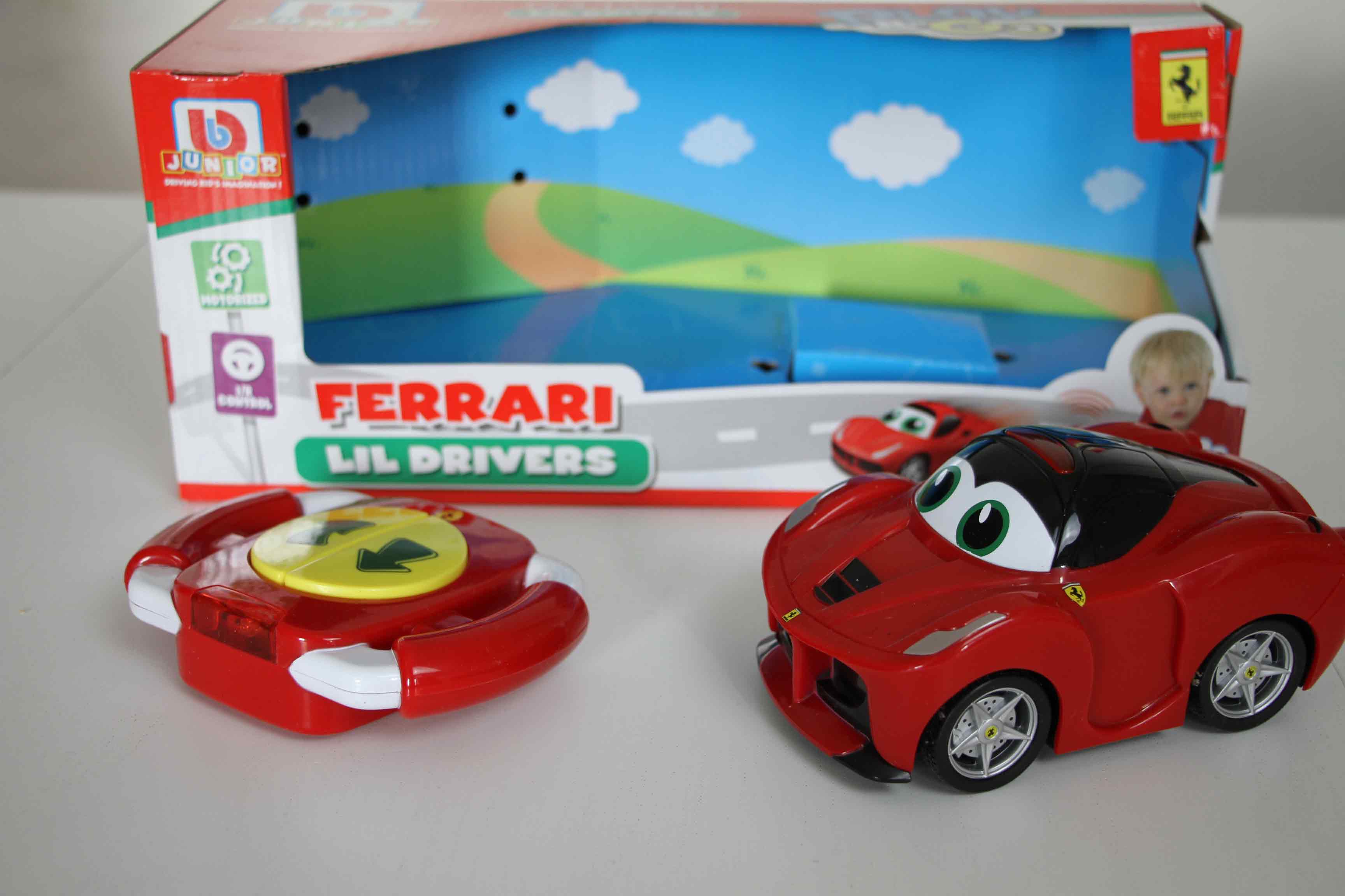 Ferrari lil drivers B Junio voiture radiocommandée