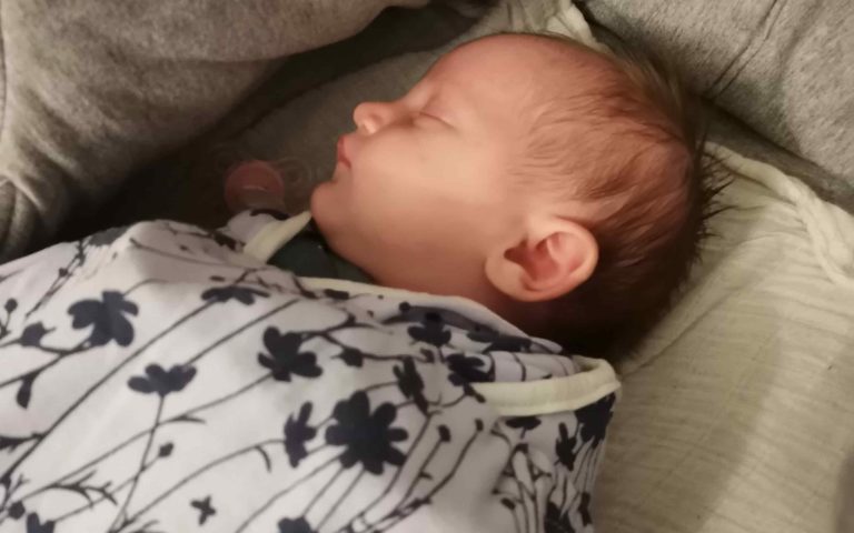 couverture emmaillotage ergobaby