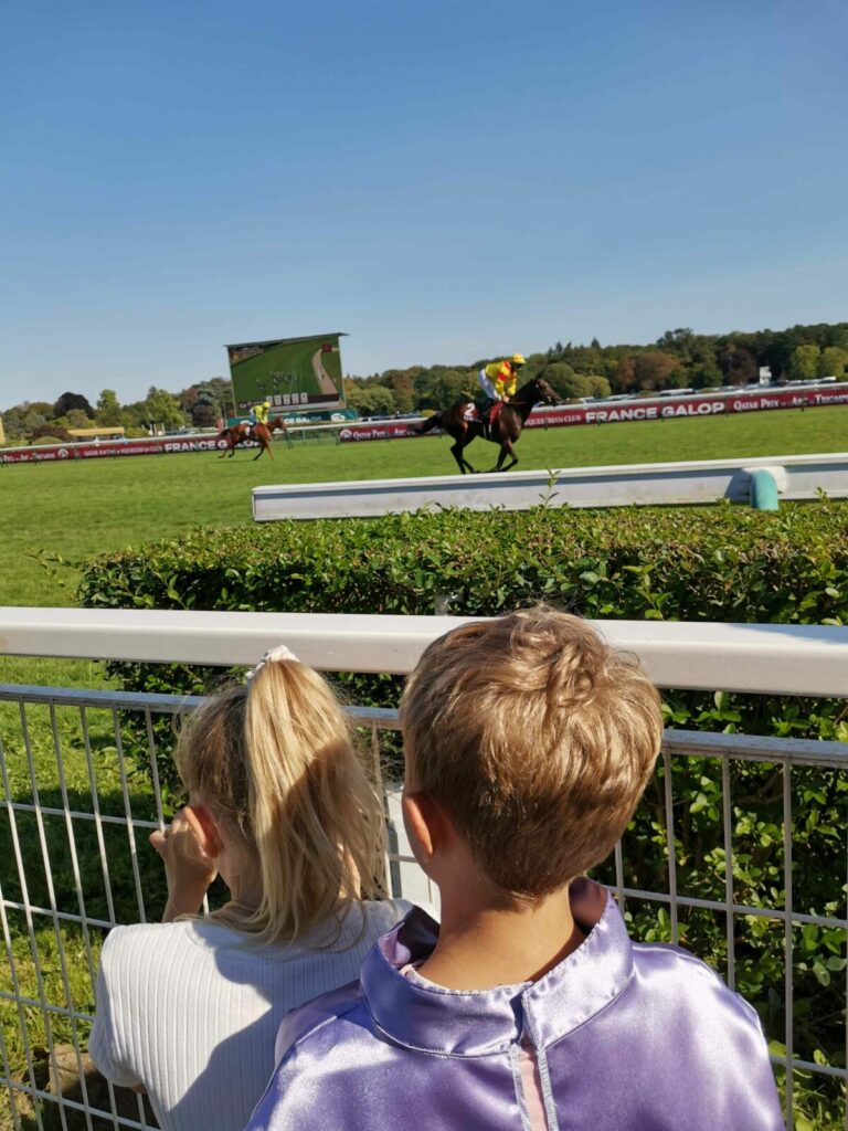 sortie hippodrome en famille France galop