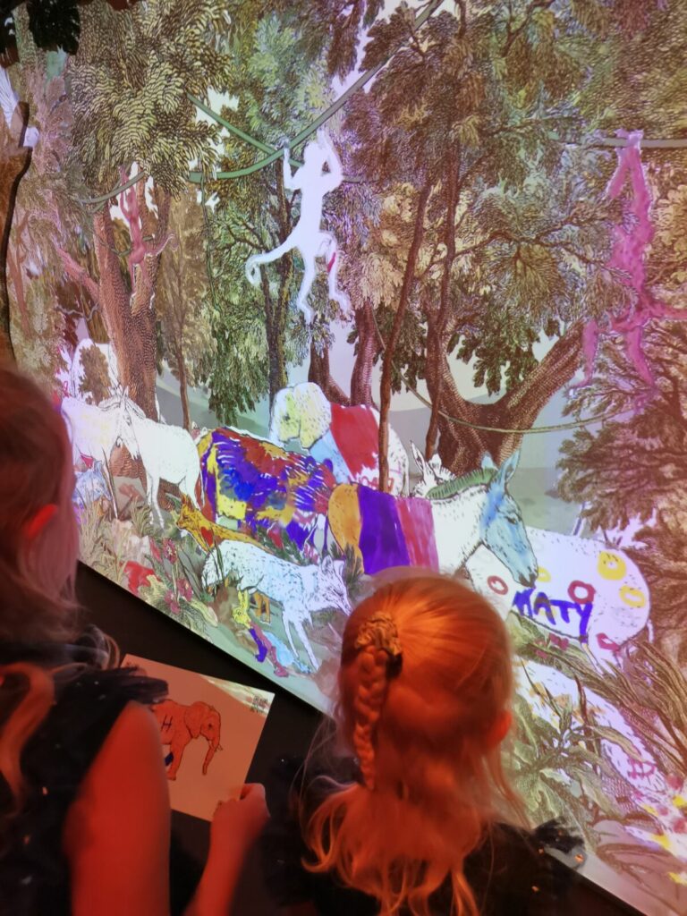 cité immersive des fables paris