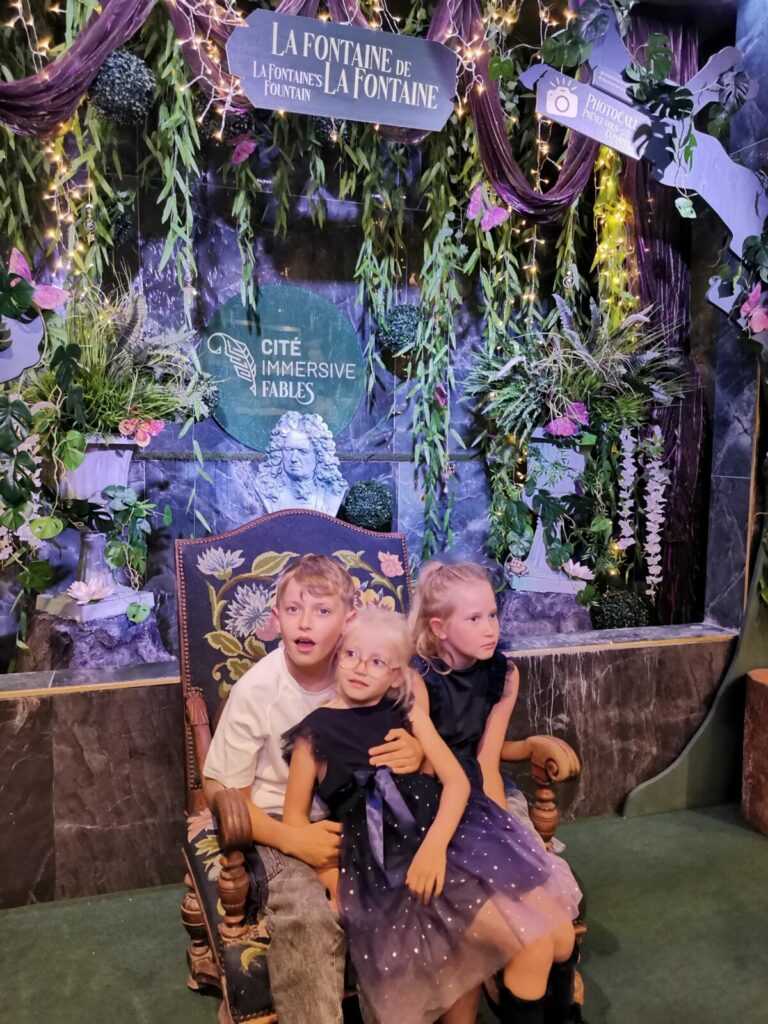 cité immersive des fables paris 