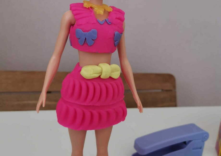 play-doh barbie pâte à modeler