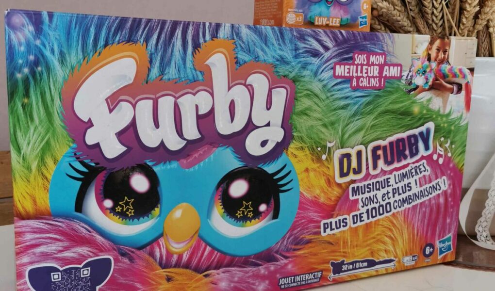 dj furby hasbro